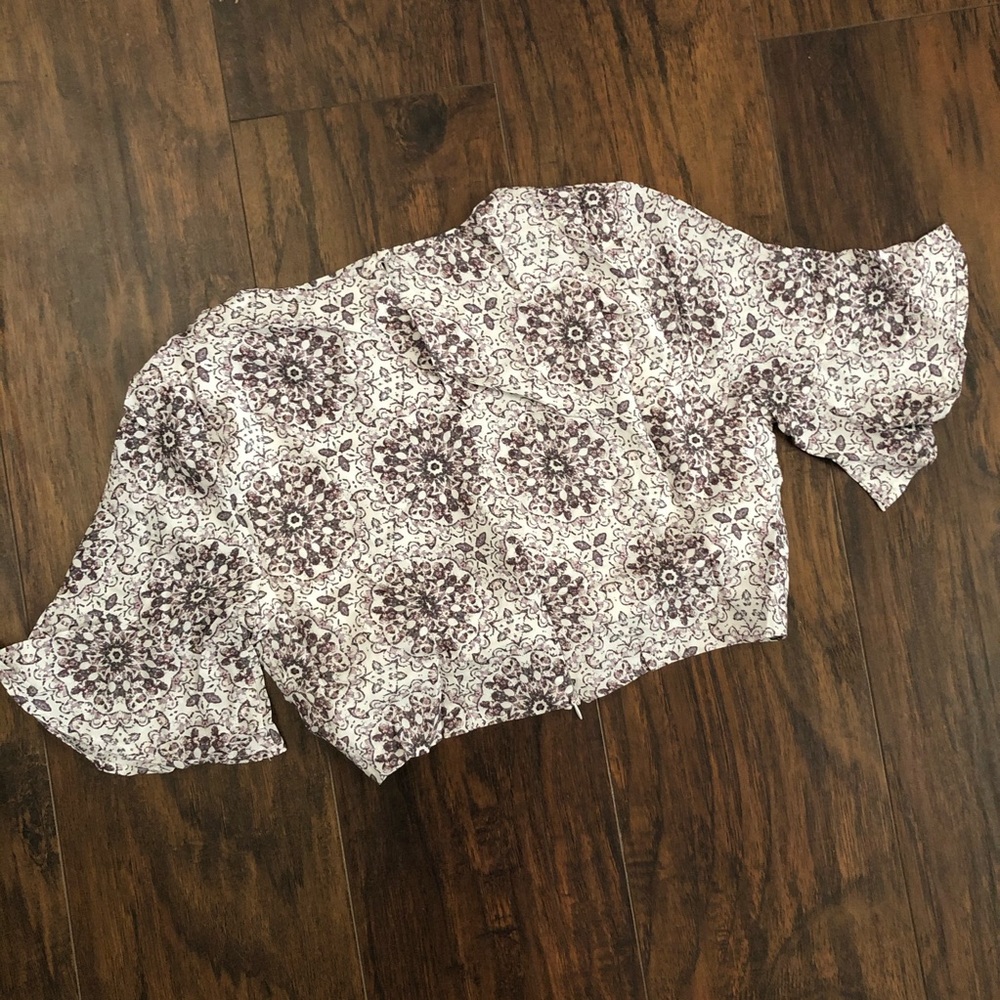 Honey Punch Front Twist Crop Top - Picture 8 of 11